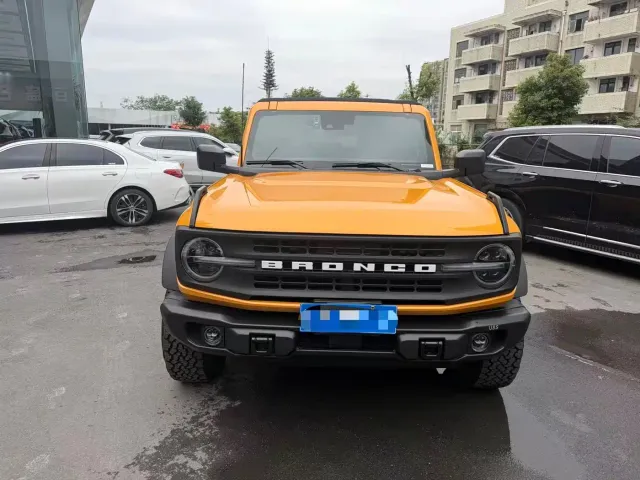 Ford Bronco — Фото автомобиля 2