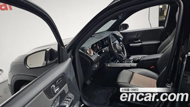 Mercedes-Benz EQB — Фото автомобиля 6