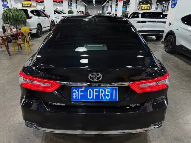 Toyota Camry — Фото автомобиля 7