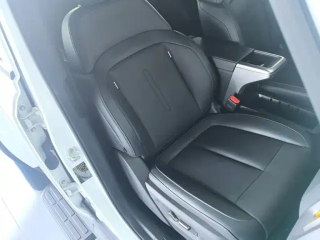 iCAR V23 — Фото автомобиля 24