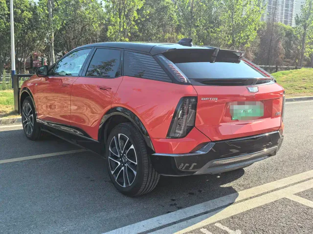 Cadillac Optiq — Фото автомобиля 10