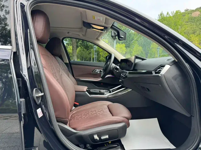 BMW 3 Series — Фото автомобиля 22