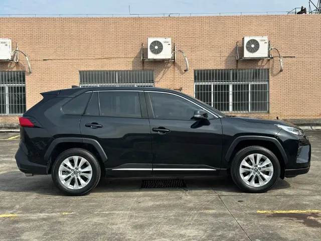 Toyota Wildlander — Фото автомобиля 4