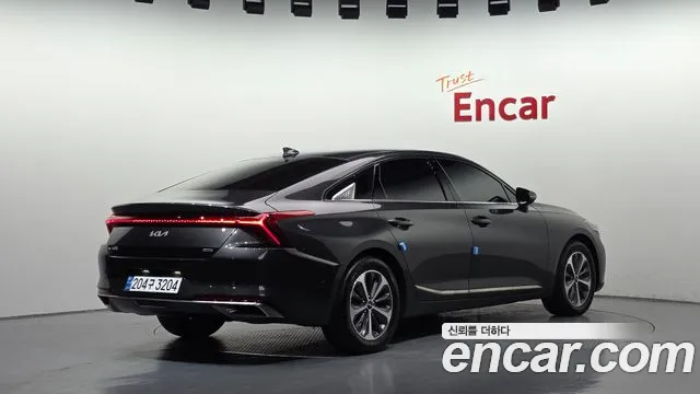Kia K8 Hybrid — Фото автомобиля 2