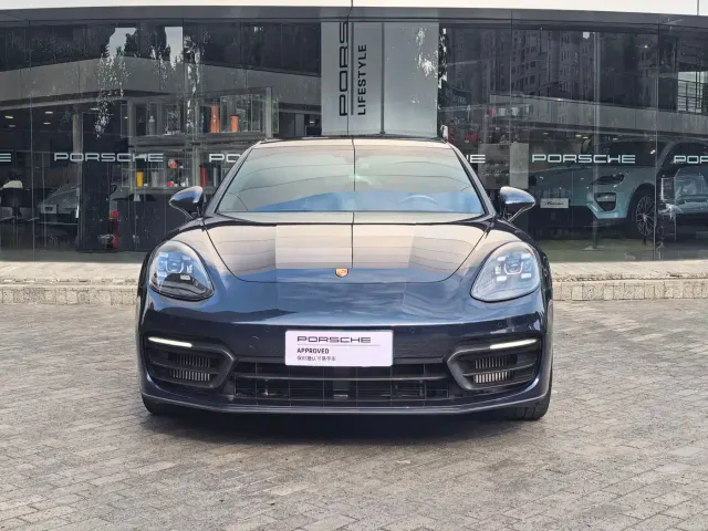 Porsche Panamera — Фото автомобиля 2
