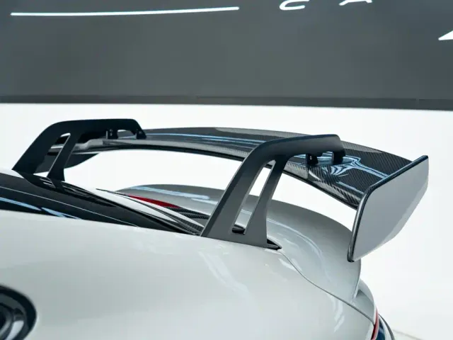 Porsche 911 — Фото автомобиля 12