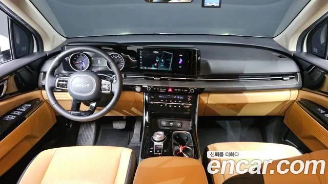 Kia Carnival Generation 4 — Фото автомобиля 7