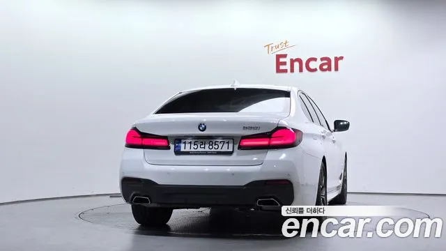 BMW 5 Series G30 — Фото автомобиля 4