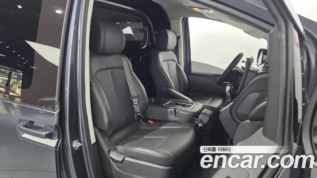 Hyundai Staria — Фото автомобиля 12