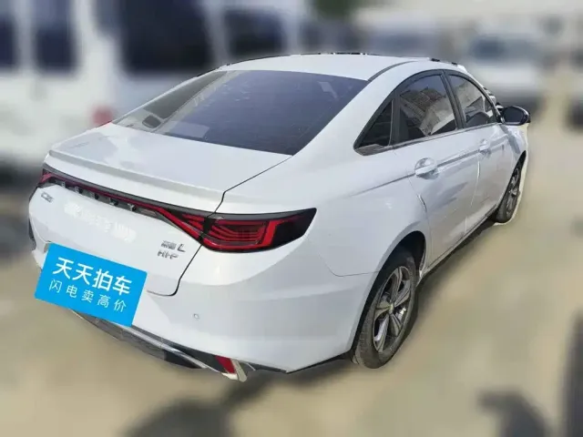 Geely Emgrand L — Фото автомобиля 2