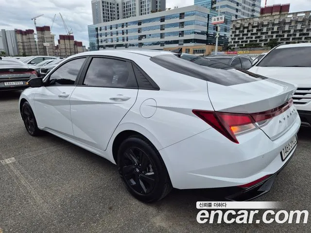 Hyundai AVANTE Avante (CN7) — Фото автомобиля 4