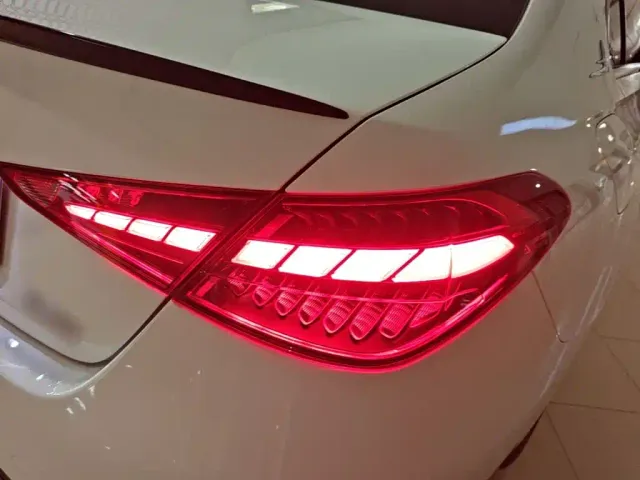 Mercedes-Benz C-Class — Фото автомобиля 7