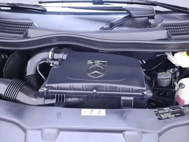 Mercedes-Benz V-Class — Фото автомобиля 25