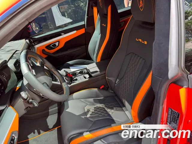 Lamborghini Urus — Фото автомобиля 6