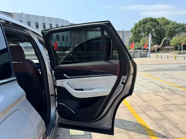 Geely Xingyue L — Фото автомобиля 20