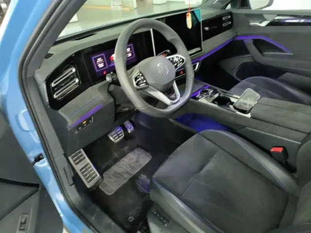 Volkswagen Tiguan L — Фото автомобиля 15