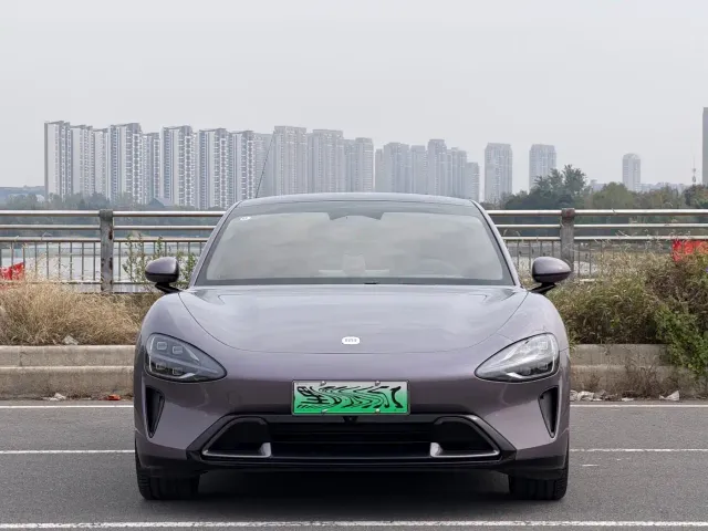 Xiaomi SU7 — Фото автомобиля 2