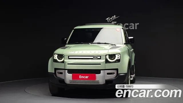 Land Rover Defender — Фото автомобиля 3