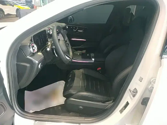 Mercedes-Benz C-Class — Фото автомобиля 14