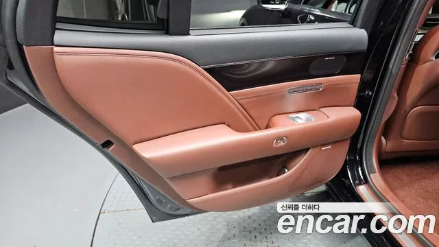 Genesis G90 RS4 — Фото автомобиля 14