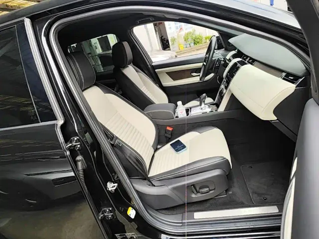 Land Rover Discovery Sport — Фото автомобиля 24