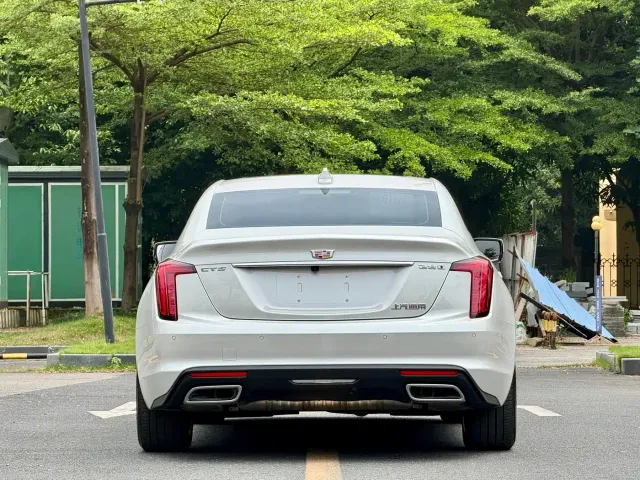 Cadillac CT5 — Фото автомобиля 7