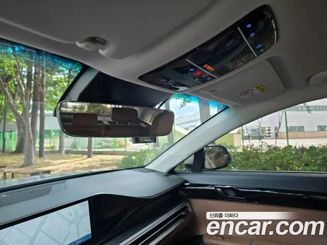 Hyundai Grandeur Grandeur (GN7) 2.5 Бензин 2WD — Фото автомобиля 13