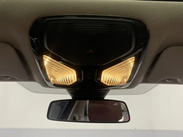 BMW 3 Series — Фото автомобиля 22