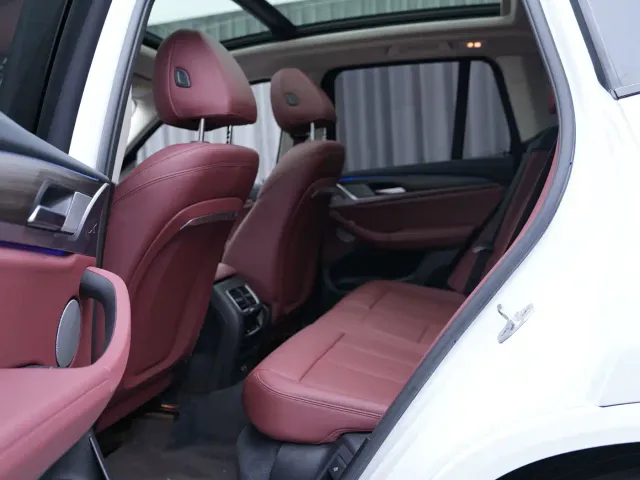 BMW X3 — Фото автомобиля 10