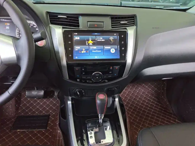 Nissan Navara — Фото автомобиля 12