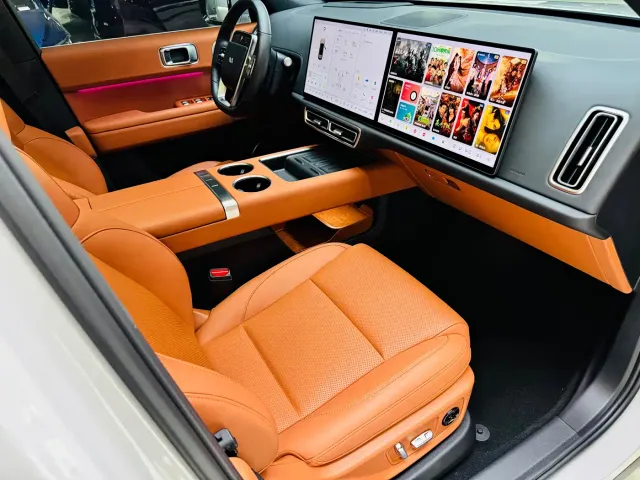 Li Auto L6 — Фото автомобиля 9