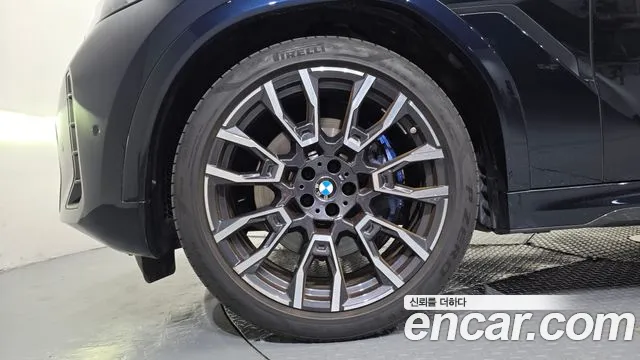 BMW X6 xDrive40i M Sport — Фото автомобиля 5