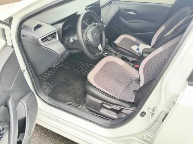 Toyota Levin 2023 Smart Hybrid 1.8L Leading Edition — Фото автомобиля 8