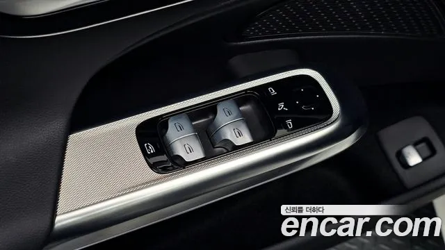 Mercedes-Benz E-Class W214 — Фото автомобиля 15