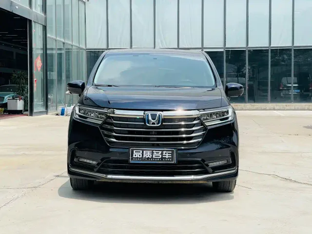 Honda Odyssey — Фото автомобиля 2