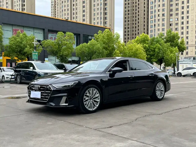 Audi A7L — Фото автомобиля 7