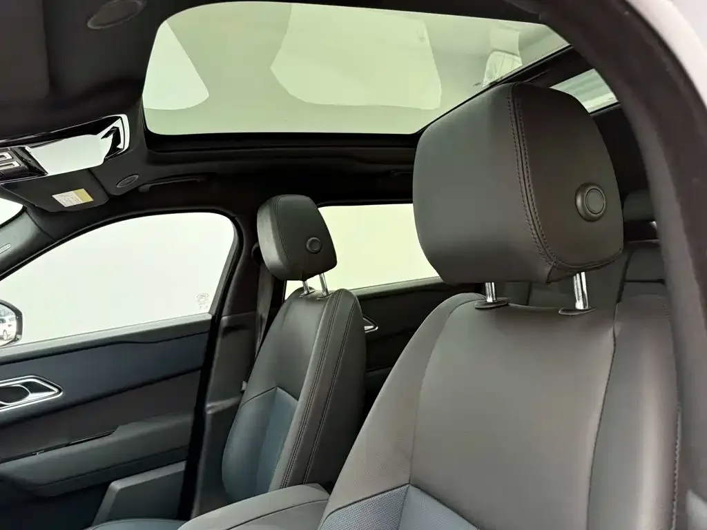 Land Rover Range Rover Velar 2024 Dynamic SE — Фото автомобиля 25