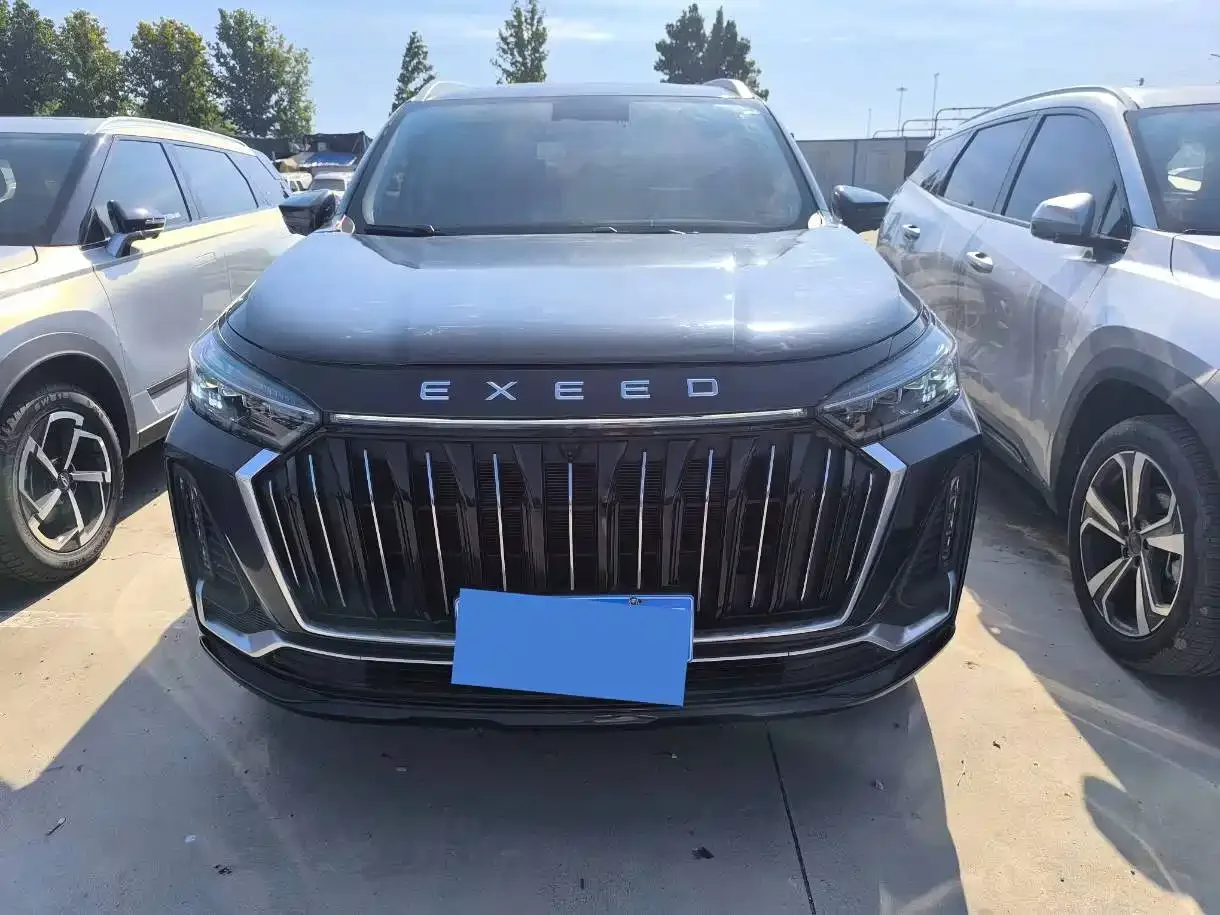 Exeed Exeed Landmark 2024 Explore Edition 400T 4WD Starlight 7-seater — Фото автомобиля 2