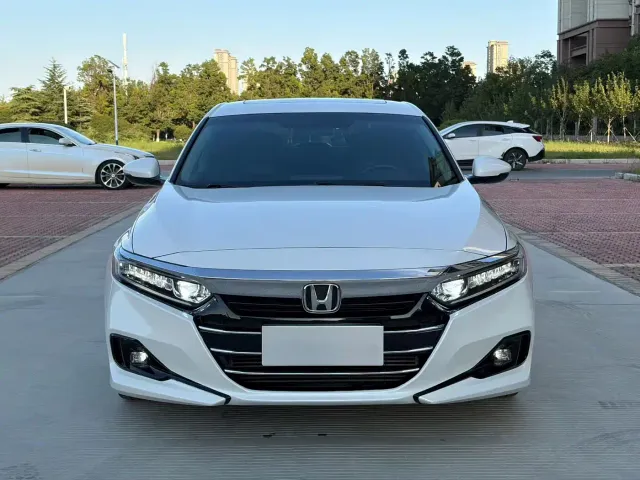 Honda Accord — Фото автомобиля 2