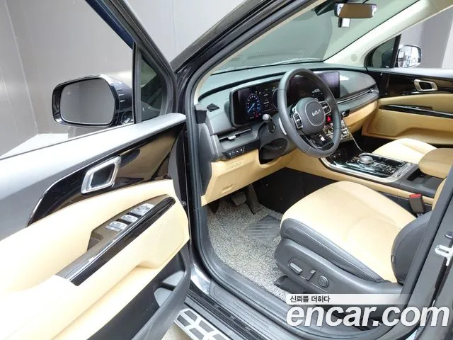 Kia Carnival Generation 4 — Фото автомобиля 15