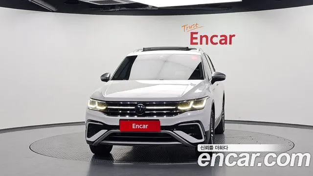 Volkswagen Tiguan — Фото автомобиля 3