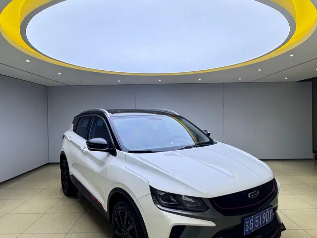 Geely Binyue — Фото автомобиля 3