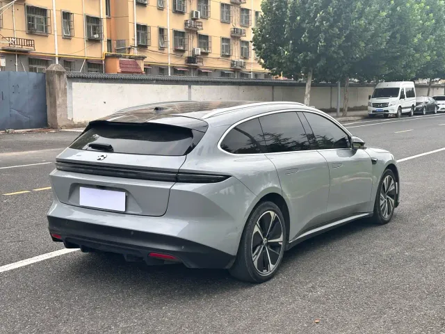 Nio ET5 Touring — Фото автомобиля 9