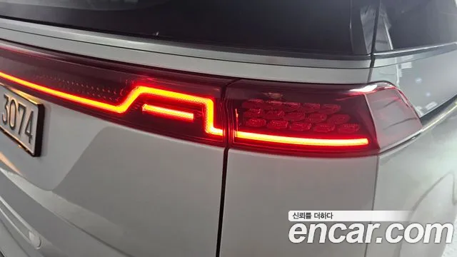 Kia Canival — Фото автомобиля 18