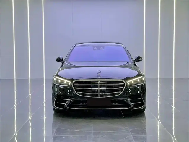 Mercedes-Benz S-Class — Фото автомобиля 2