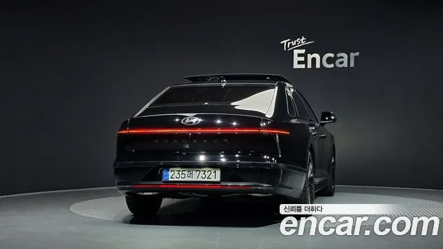 Hyundai Grandeur GN7 — Фото автомобиля 4