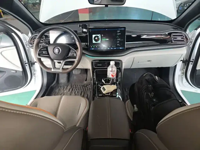BYD Qin PLUS — Фото автомобиля 9
