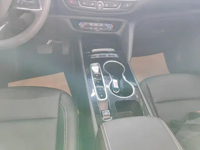 Buick Regal — Фото автомобиля 13