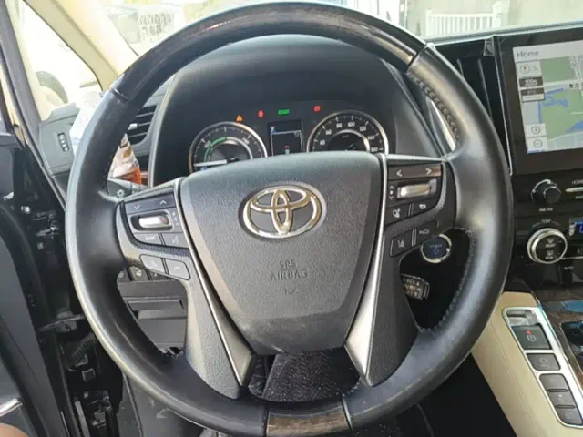 Toyota Vellfire — Фото автомобиля 6