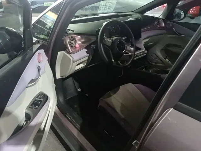 BYD Dolphin — Фото автомобиля 15